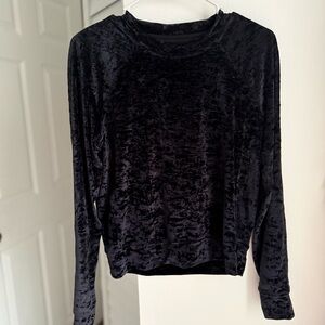 Lululemon Crewneck long sleeve  Crushed Velvet Black Size medium